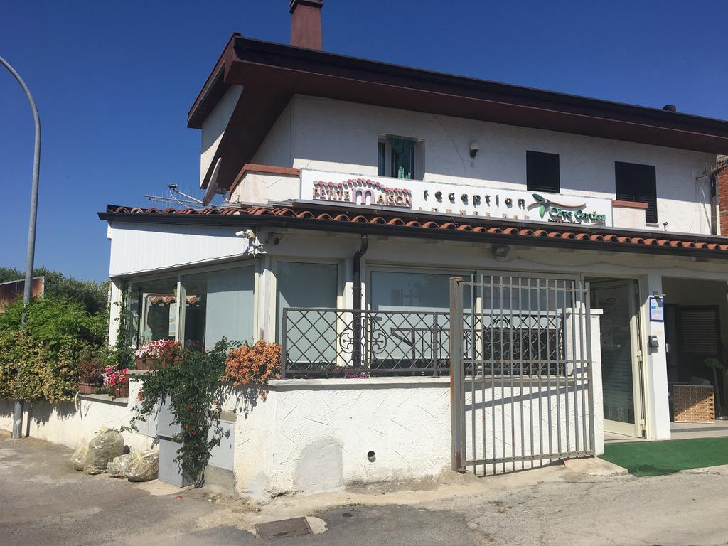 Olive Garden & Petite Maison Посада Экстерьер фото